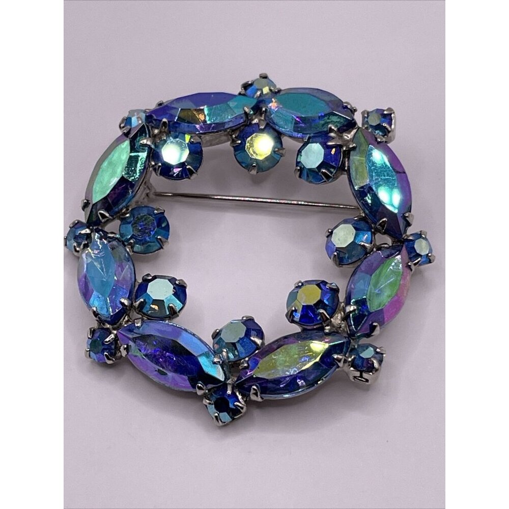 JULIANA? Vintage Silver‎ Tone Blue Sparkling Rhinestone Floral Wreath Brooch Pin